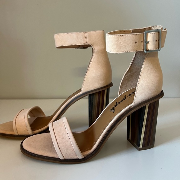🌻🆕FREE PEOPLE SERENITY HEEL-CANTALOUPE SUEDE COLOR-SIZES 38 & 39 - Picture 9 of 14